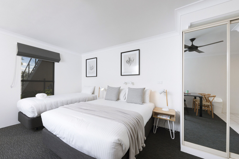 Bedroom 4, Hotel Forster, Great Lakes