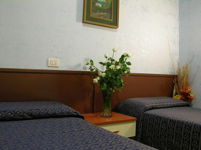 Bedroom 4, Alius Hotel, Roma