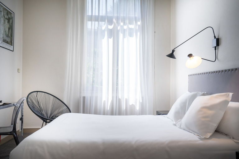 Bedroom 3, Hôtel d'Angleterre, Vaucluse