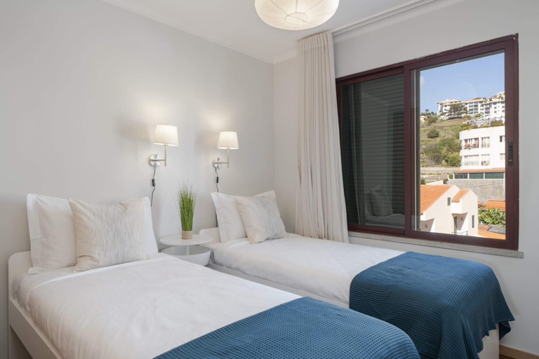 Bedroom 3, Bright Apartment With Pool, Garajau IV, Santa Cruz