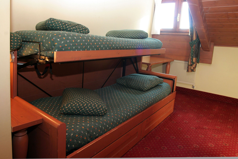 Bedroom 4, Palace Pontedilegno Resort, Brescia