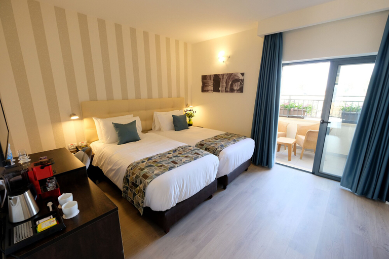 Bedroom 2, Tantur Hills Hotel - Jerusalem, Bethlehem