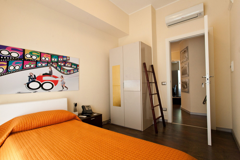 Bedroom 3, Cinquecento B&B, Messina