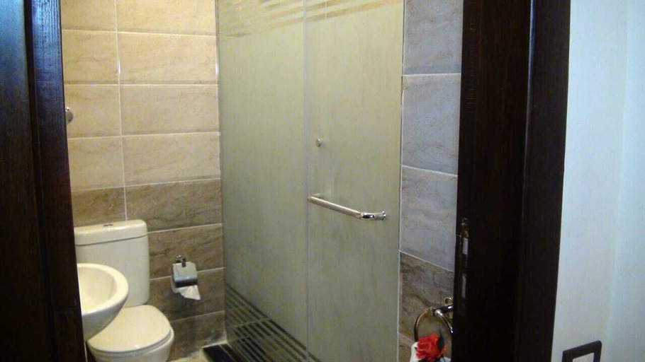 Bathroom 3, Jewel San Stefano Hotel, Alexandria