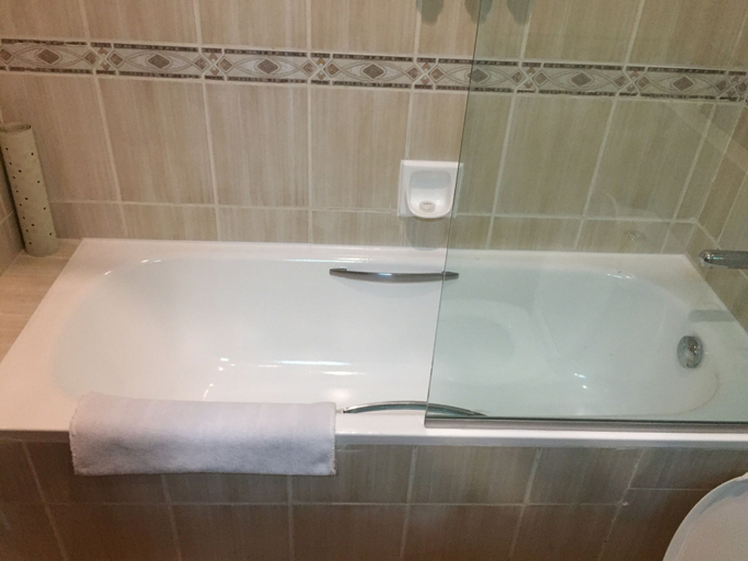 Bathroom 3, Boma Inn Nairobi, Langata