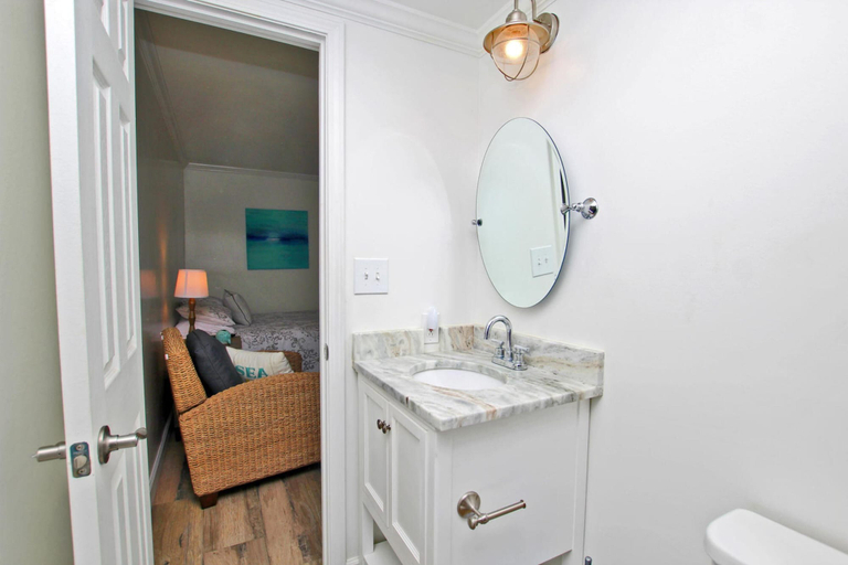 Bathroom 3, Beachview 203, Baldwin