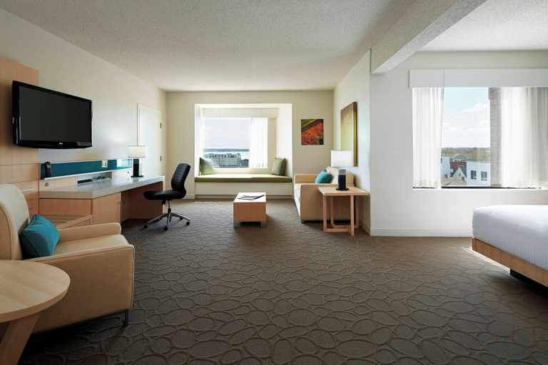 Bedroom 3, Delta Hotels Prince Edward by Marriott, Queens