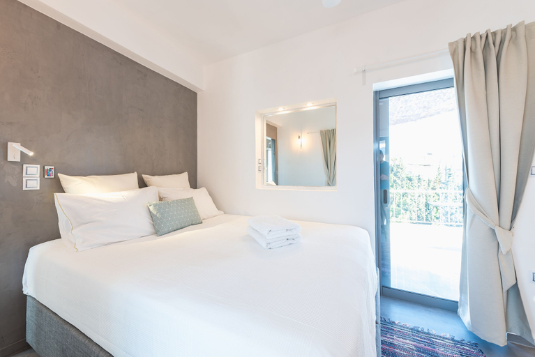 Bedroom 3, ALC Diamond in the Sky, Attica