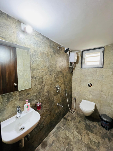 Bathroom 2, Luxurious 3 BHK Villa In Bhuj - Shivani Homestay, Kachchh