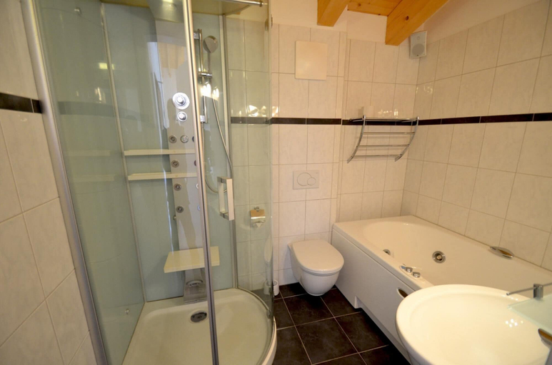 Bathroom 5, Ski Chalet Jim 300 m From ski Lift, Zell am See