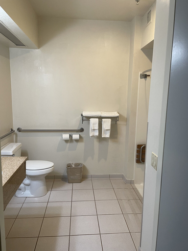 Bathroom 4, Quality Inn & Suites Longview Kelso, Cowlitz