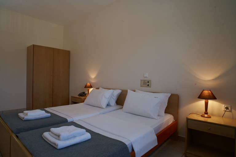 Bedroom 3, Veronica Hotel, Crete