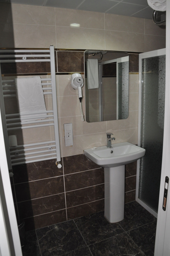 Bathroom 5, Grand Sera Hotel, Çankaya