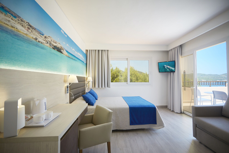 Bedroom 3, Invisa Hotel Club Cala Verde, Baleares