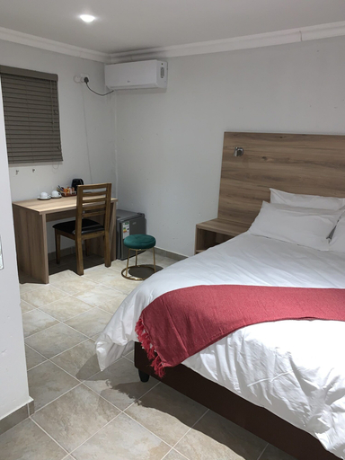 Bedroom 3, The Hill Hotel and Conference Centre, Vhembe