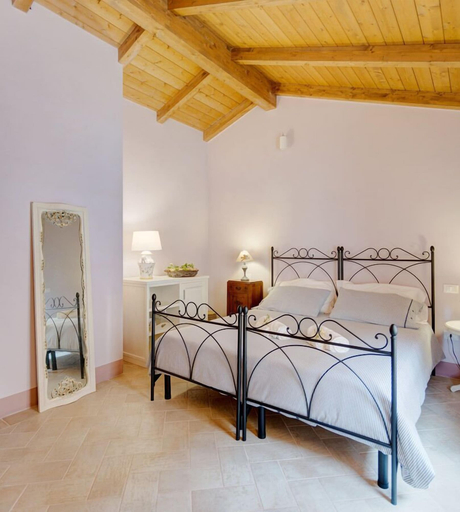 Bedroom 2, Fattoria Fibbiano, Pisa