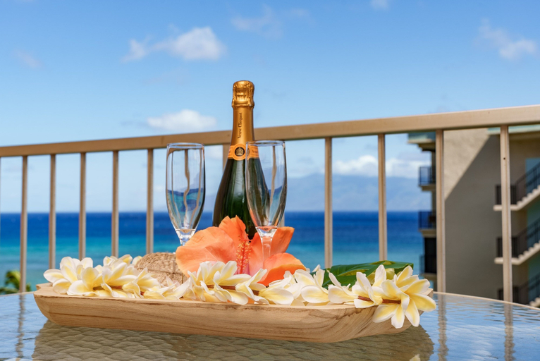 Food & Drinks 5, Royal Kahana 702 Studio Bedroom Condo by RedAwning, Maui