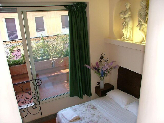 Bedroom 5, Hotel Okapi, Rome