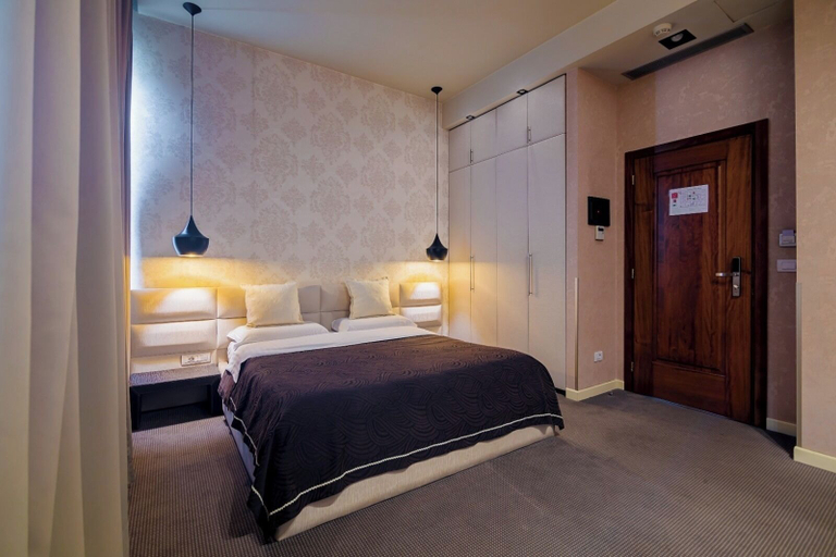 Bedroom 3, La Boheme Hotel, Tiranës