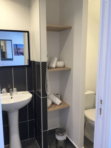 Bathroom 5, Chez Mireille Reingam Park, Pas-de-Calais