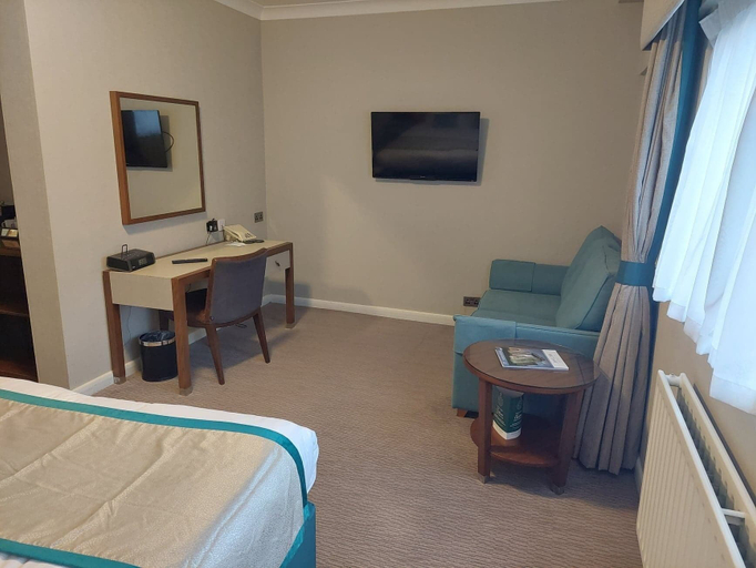 Bedroom 3, Best Western Red Lion Hotel, Wiltshire