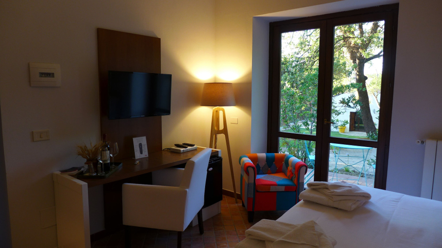 Bedroom 4, Chiosi Country Club, Palermo