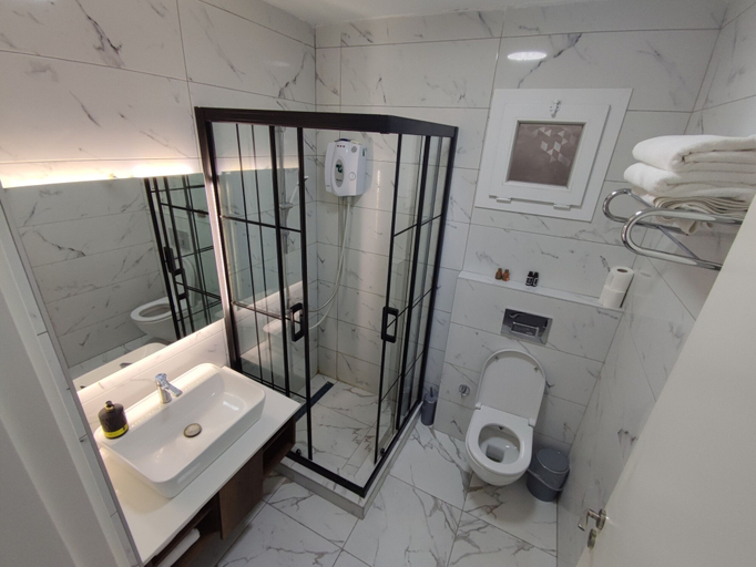 Bathroom 5, WB WEEKEND HOTEL AND SUITES, Bodrum