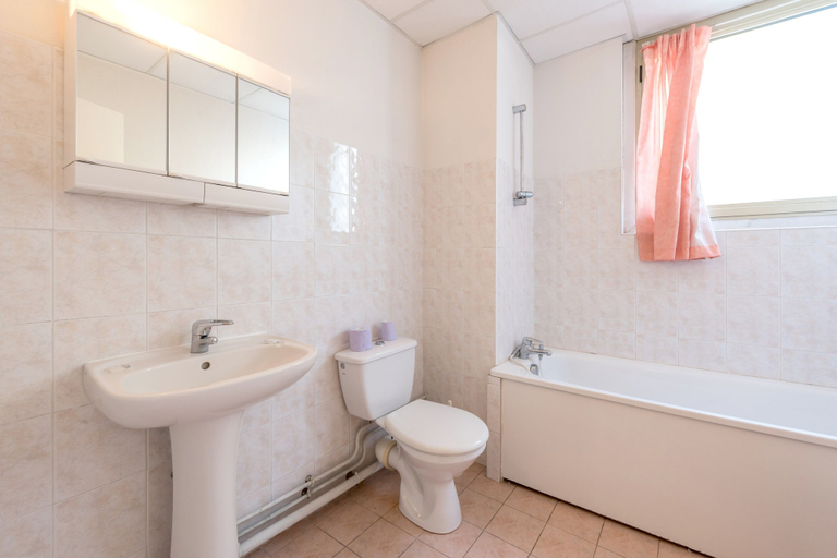 Bathroom 4, City Résidence Termalia, Hautes-Pyrénées
