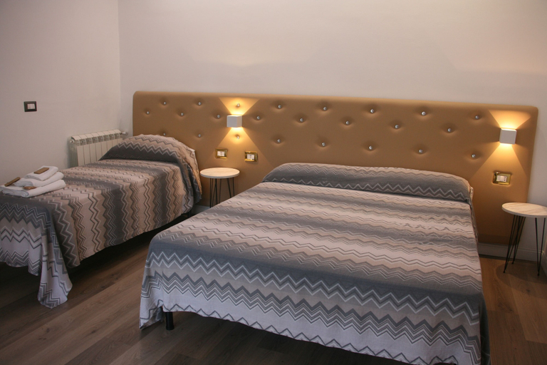 Others 3, messina 41 hotel, Messina