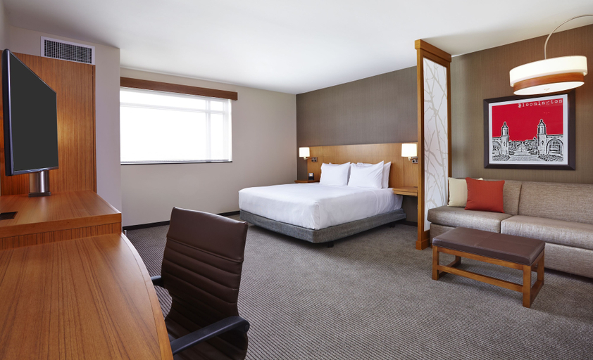 Bedroom 4, Hyatt Place Bloomington, Monroe