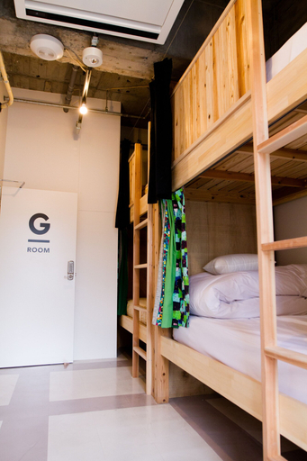 Bedroom 4, Hostel and Dining Tanga Table, Kitakyūshū