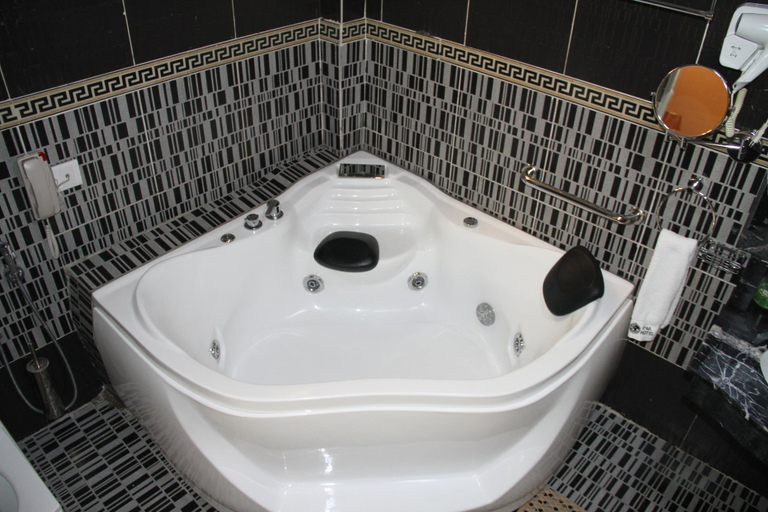 Bathroom 4, Emmad Apartment Hotel, Addis Abeba