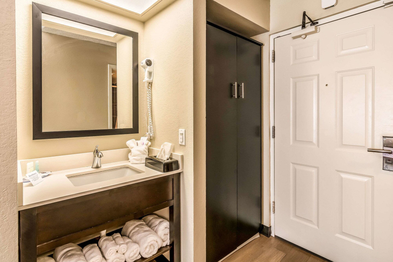 Bathroom 5, Quality Inn Pensacola North, Escambia