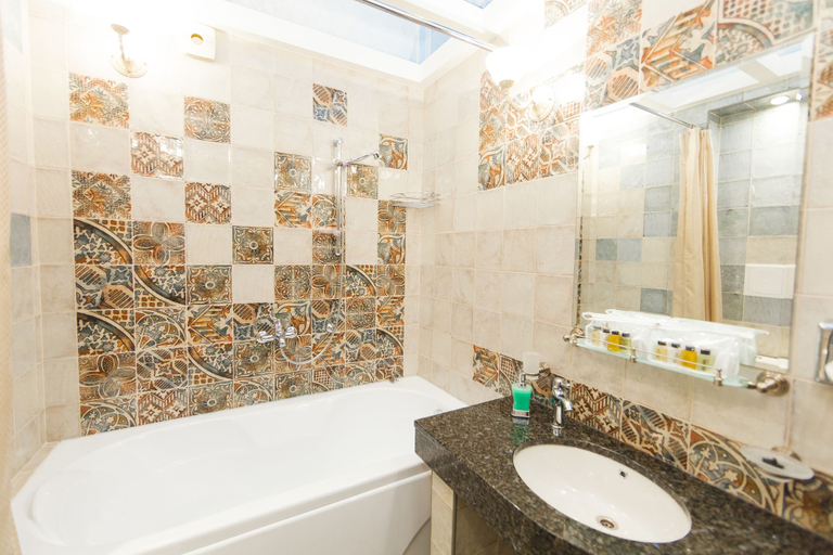 Bathroom 5, Ekaterina Hotel, Sankt-Peterburg gorsovet