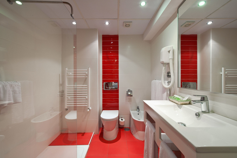 Bathroom 5, Climia Benidorm Plaza 4* Hotel, Alicante
