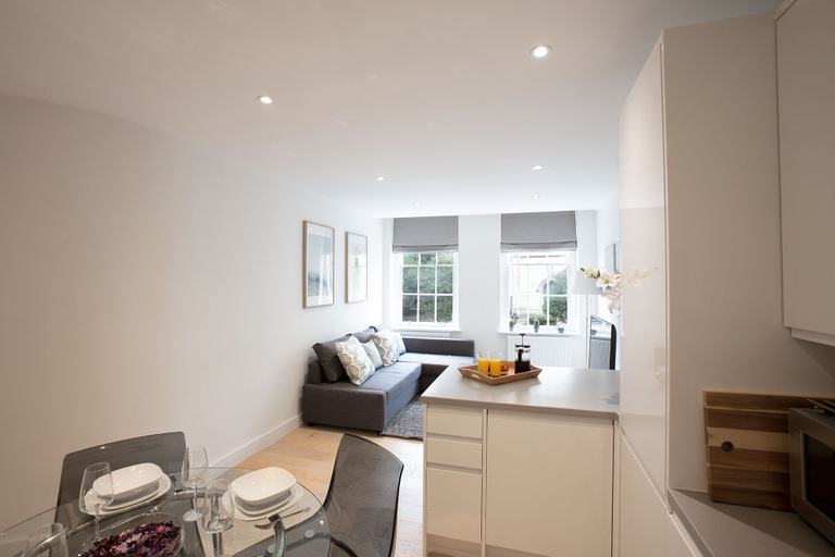 Others 5, Hampden Apartments - The George, Slough