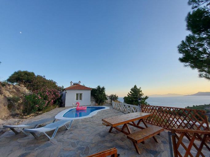 Others 5, Beautiful house located on a hill, with a spectacular sea view, North Aegean