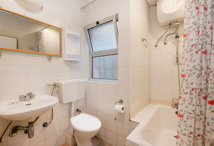 Bathroom 4, Alborada Aparthotel