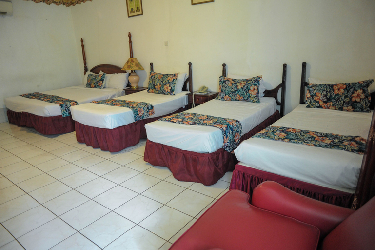 Bedroom 3, Gloriana Hotel