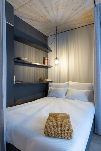 Bedroom 17