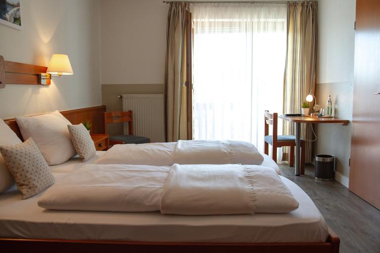 Bedroom 4, Hotel Restaurant Bastei, Mühldorf am Inn