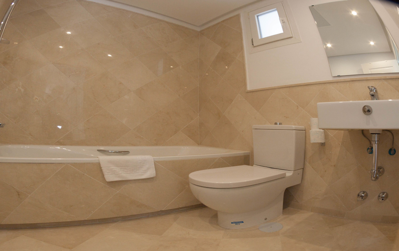 Bathroom 4, Apartamentos de Lujo Marbella – PlanB4All, Málaga
