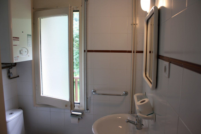 Bathroom, Apartaments Cardós, Lleida