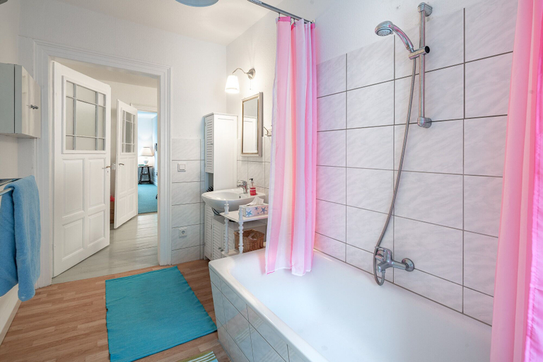 Bathroom, Romantisch wohnen in Kaub am Rhein, Rhein-Lahn-Kreis