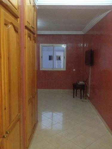 Others 2, B&B AMSTERDAM, Agadir-Ida ou Tanane