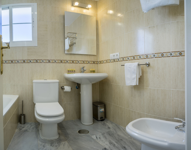 Bathroom, Cabopino House, Málaga