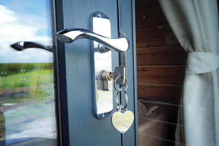Bathroom 4, Ocean View 6 - 1 Bed Pod - Llanrhidian, Swansea