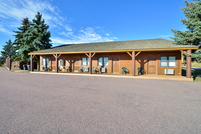 Exterior & Views 1, River Ranch at Cedar Shore, Lyman