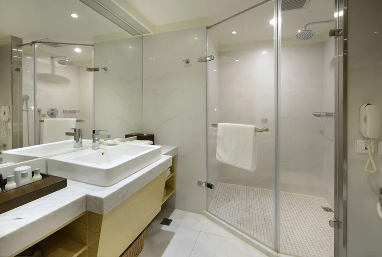 Bathroom 5, Sonnien Hotel, Taipei City