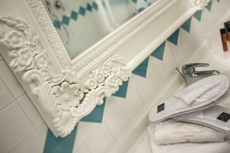 Bathroom 5, Posillipo, Pesaro E Urbino